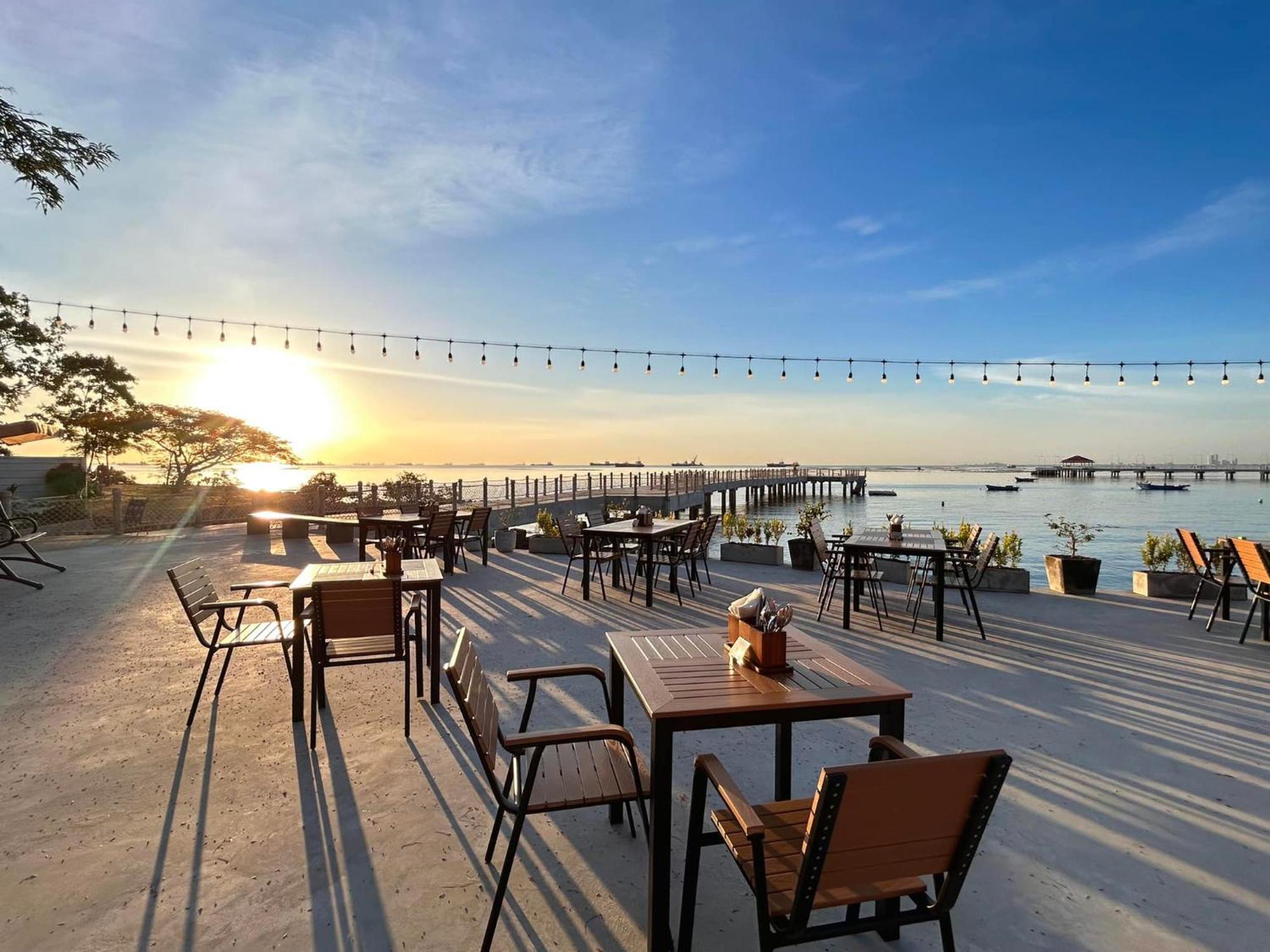 Centara Sonrisa Residences & Suites Sriracha Сирача Экстерьер фото