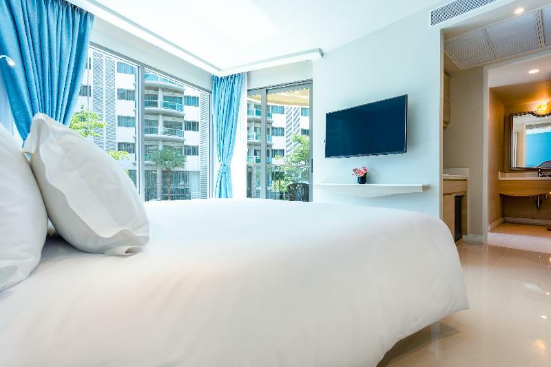 Centara Sonrisa Residences & Suites Sriracha Сирача Экстерьер фото